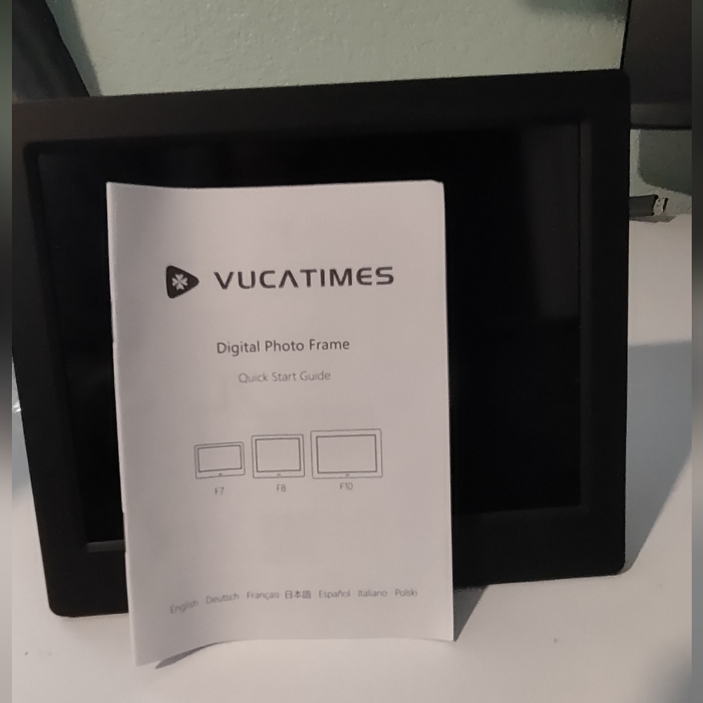 Digital Photo Frame - Picture 2 of 4